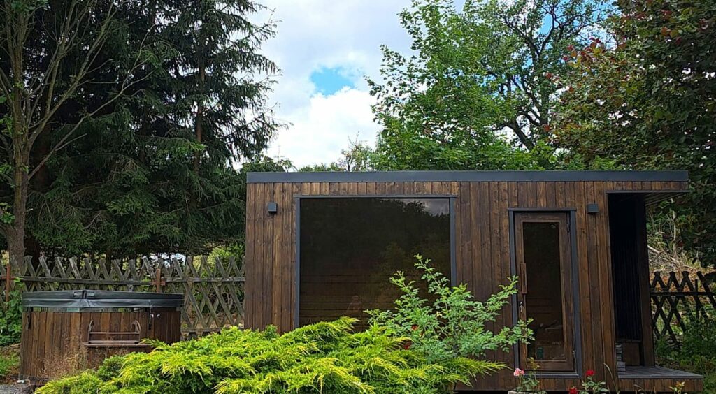 Strefa SPA z sauną i banią z hydromasażem - Zacisze pod Śmielcem w Karkonoszach